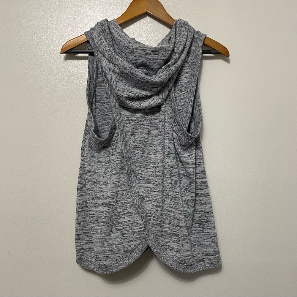 Athleta Women's Blissful Balance Vest Open Back Hooded Size Ex Small Grey Zip Up - Picture 3 of 15